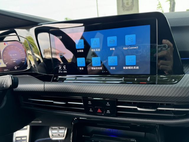 大億汽車-2023年GOLF R.只跑一萬.媲美新車.原廠保固.原廠無任何改裝..  第12張相片