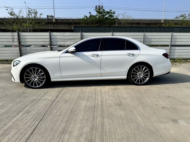 大億汽車-20201年式E350 AMG.4Matic.P20.柏林.多光束頭燈.NAPPA皮椅...  第4張相片