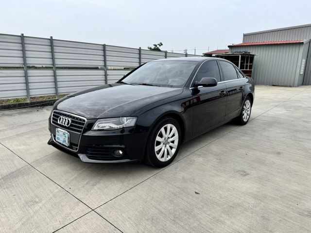 大億汽車-2012年A4 2.0T.一手車.只跑9萬.保證全台車況最美.內飾最優  第1張相片
