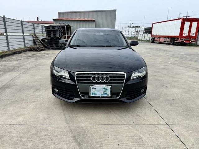 大億汽車-2012年A4 2.0T.一手車.只跑9萬.保證全台車況最美.內飾最優  第2張相片