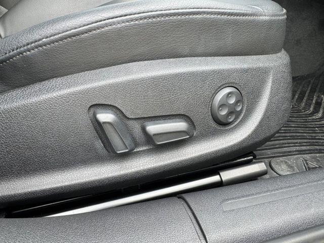 大億汽車-2012年A4 2.0T.一手車.只跑9萬.保證全台車況最美.內飾最優  第20張相片