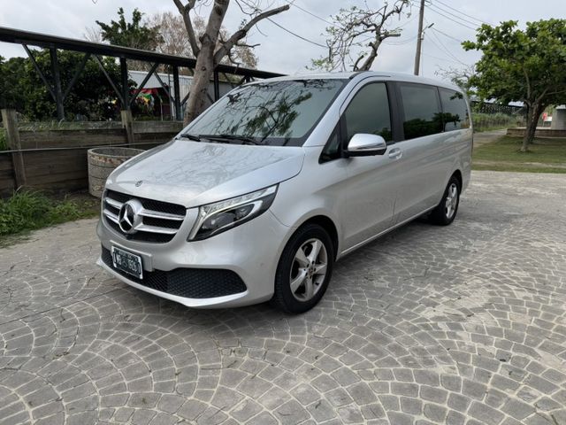 大億汽車-2020年V250d.盲點.360環景.電動尾門.電動側滑門.三區恆溫.APPLE-CARPLAY  第1張相片