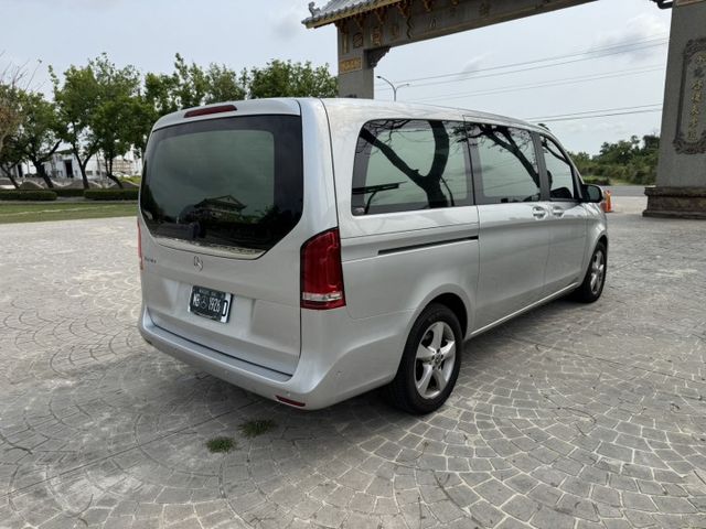 大億汽車-2020年V250d.盲點.360環景.電動尾門.電動側滑門.三區恆溫.APPLE-CARPLAY  第7張相片
