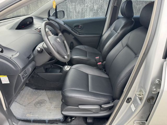 YARIS  第8張相片