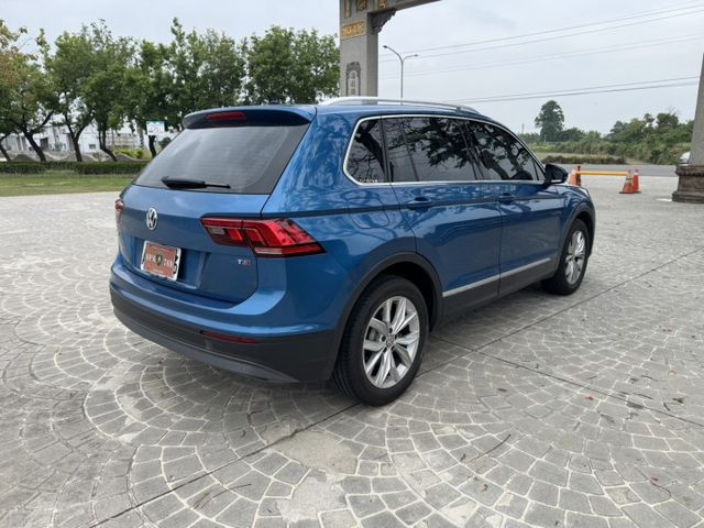 大億汽車-2016年Tiguan CL.一手美車/僅跑8萬公里/認證車/I-KEY/電尾門/電動椅/電熱椅/LED/  第7張相片