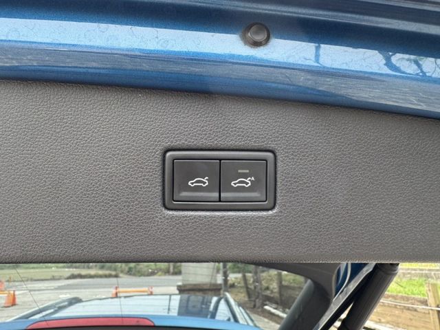 大億汽車-2016年Tiguan CL.一手美車/僅跑8萬公里/認證車/I-KEY/電尾門/電動椅/電熱椅/LED/  第19張相片