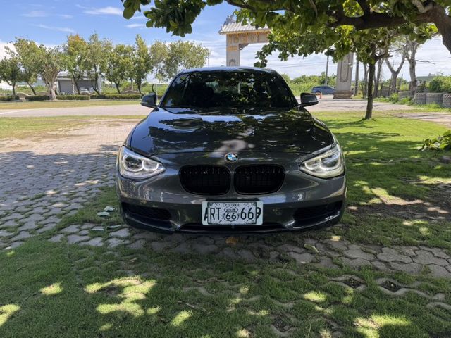 大億汽車-2014年118i.一手車.認證車.無事故.無待修.免頭款.低利率.耗材都已更新.  第2張相片