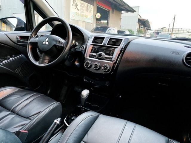 MITSUBISHI三菱 COLT PLUS  第8張相片
