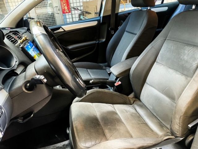 VOLKSWAGEN福斯 GOLF  第13張相片