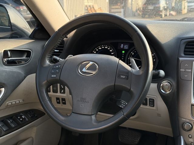 LEXUS凌志 IS250  第7張相片