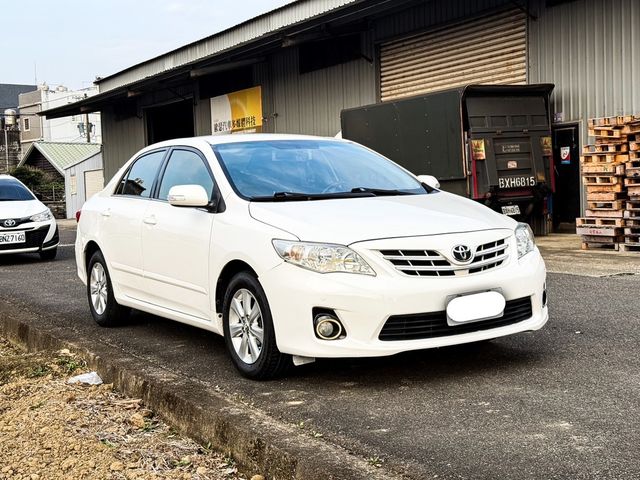 TOYOTA豐田 ALTIS  第3張相片