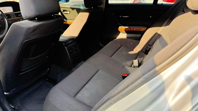 BMW寶馬 330I  第4張相片