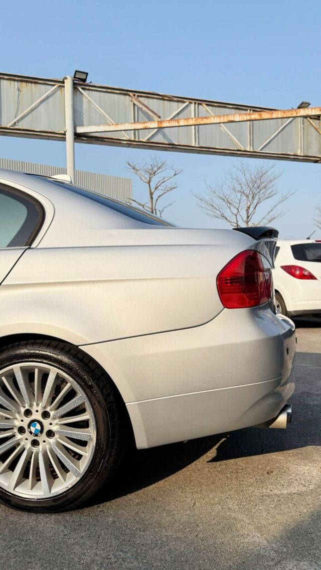 BMW寶馬 330I  第6張相片