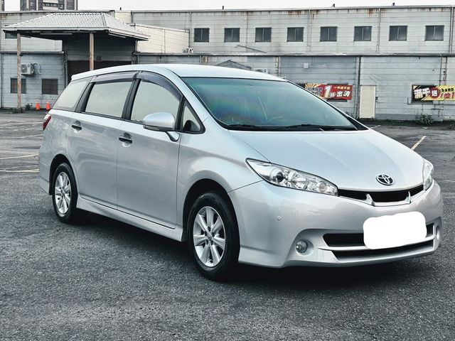 TOYOTA豐田 WISH  第4張相片