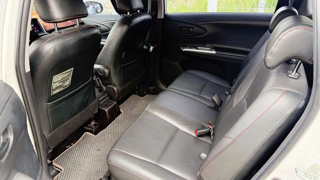 TOYOTA豐田 WISH  第6張相片