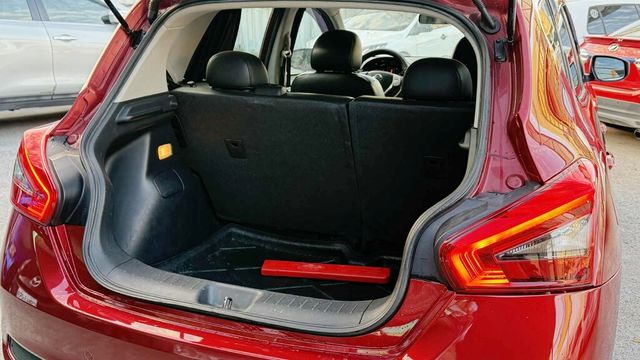 NISSAN日產 TIIDA  第8張相片