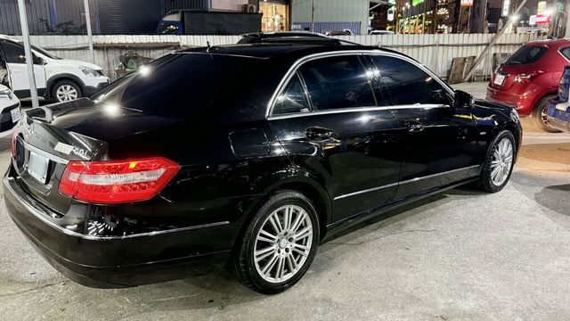M-BENZ賓士 E220D  第1張相片