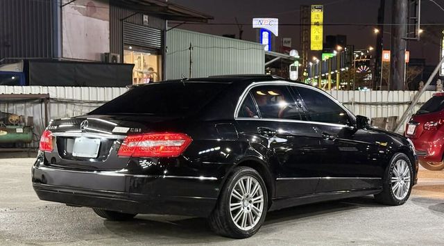 M-BENZ賓士 E220D  第16張相片