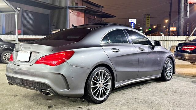 M-BENZ賓士 CLA250  第2張相片
