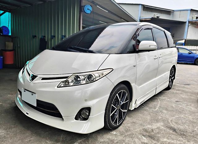 TOYOTA豐田 PREVIA  第1張相片