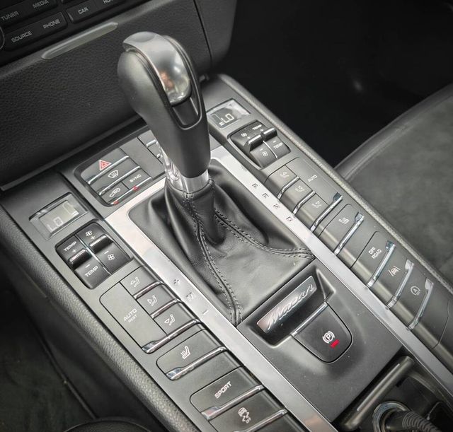 PORSCHE保時捷 MACAN  第14張相片