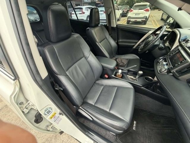 TOYOTA豐田 RAV4  第6張相片
