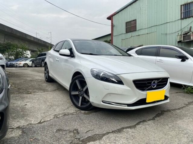 VOLVO富豪 V40  第1張相片