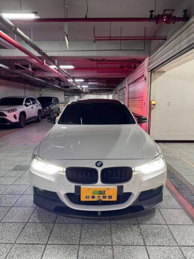 BMW寶馬 318D SEDAN  第4張相片