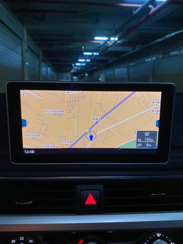 AUDI奧迪 A4  第10張相片
