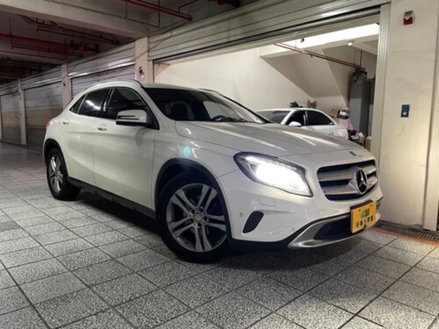 M-BENZ賓士 GLA200  第1張相片