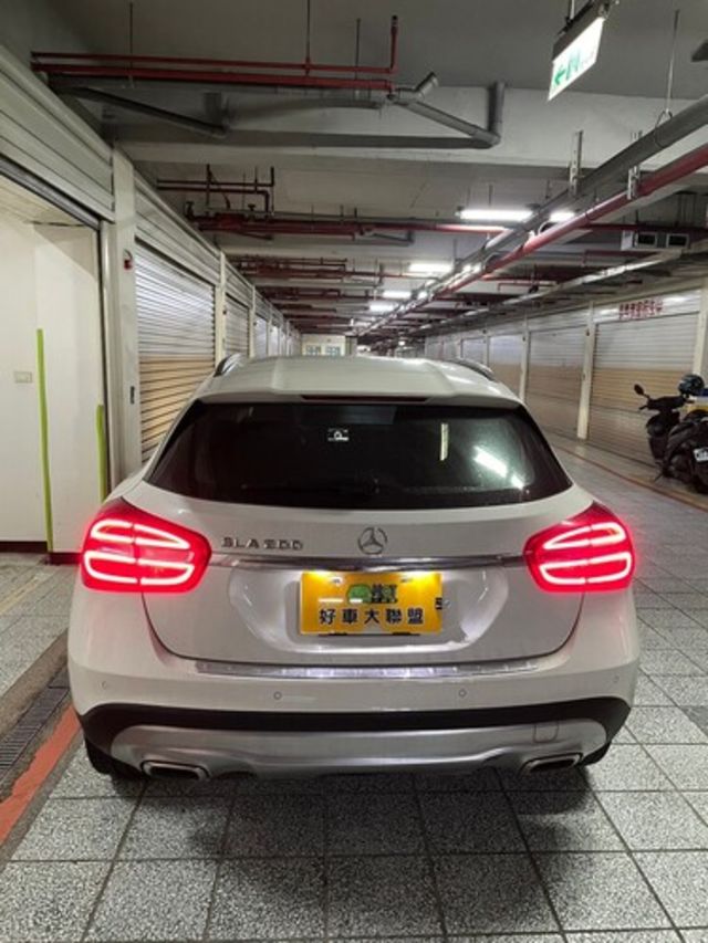M-BENZ賓士 GLA200  第4張相片