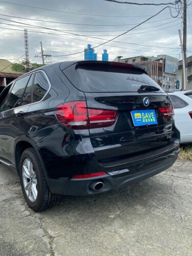 BMW寶馬 X5 XDRIVE25D  第5張相片