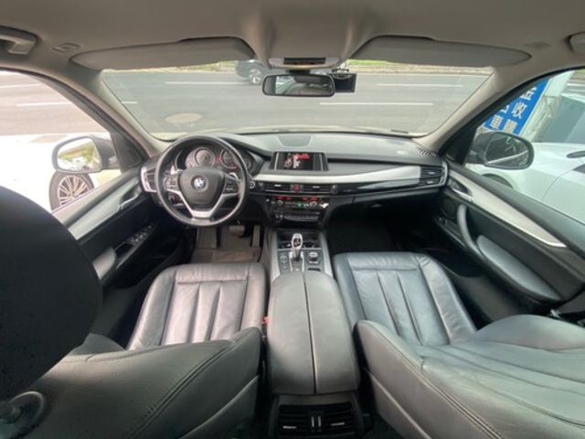 BMW寶馬 X5 XDRIVE25D  第6張相片