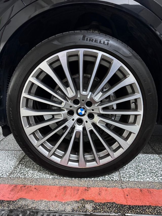 BMW寶馬 X7 XDRIVE40I  第6張相片