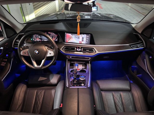 BMW寶馬 X7 XDRIVE40I  第7張相片