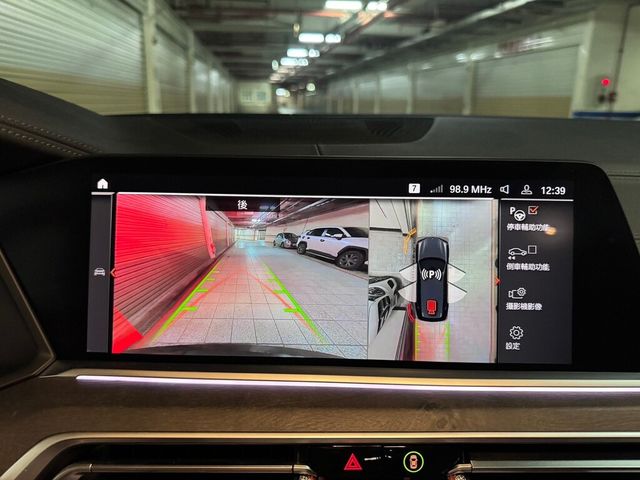 BMW寶馬 X7 XDRIVE40I  第18張相片