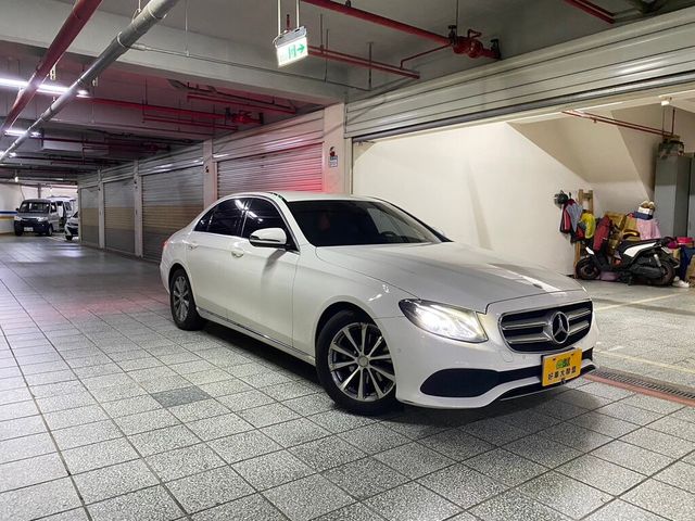 M-BENZ賓士 E220D  第1張相片