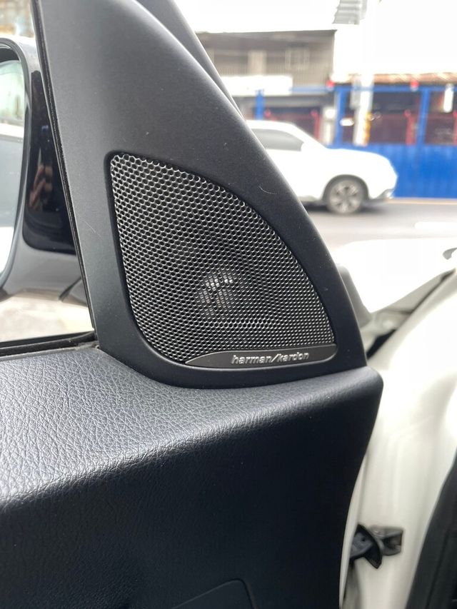 BMW寶馬 M2 COUPE  第8張相片