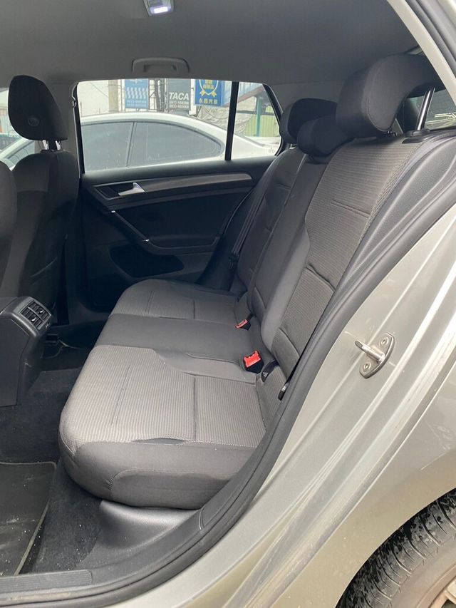 VOLKSWAGEN福斯 GOLF  第8張相片