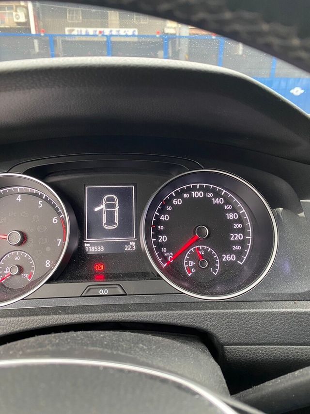 VOLKSWAGEN福斯 GOLF  第9張相片