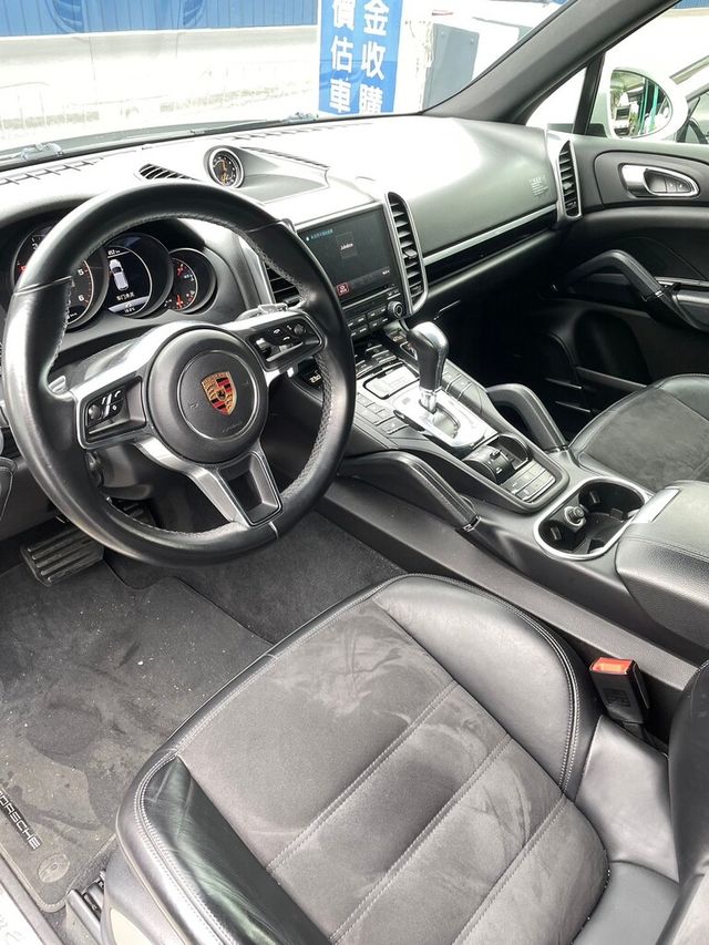 PORSCHE保時捷 CAYENNE  第6張相片
