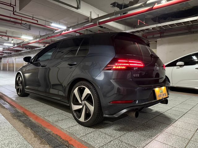 VOLKSWAGEN福斯 GOLF GTI  第5張相片
