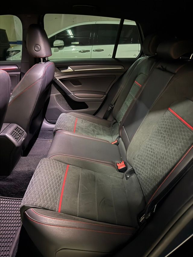 VOLKSWAGEN福斯 GOLF GTI  第8張相片