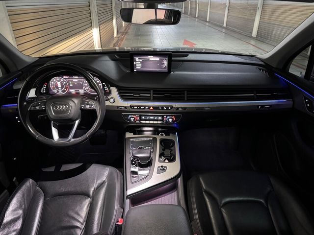AUDI奧迪 Q7  第6張相片