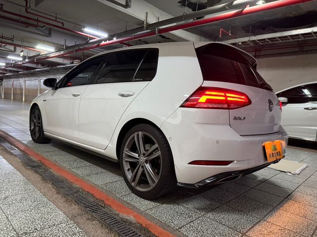 VOLKSWAGEN福斯 GOLF  第5張相片