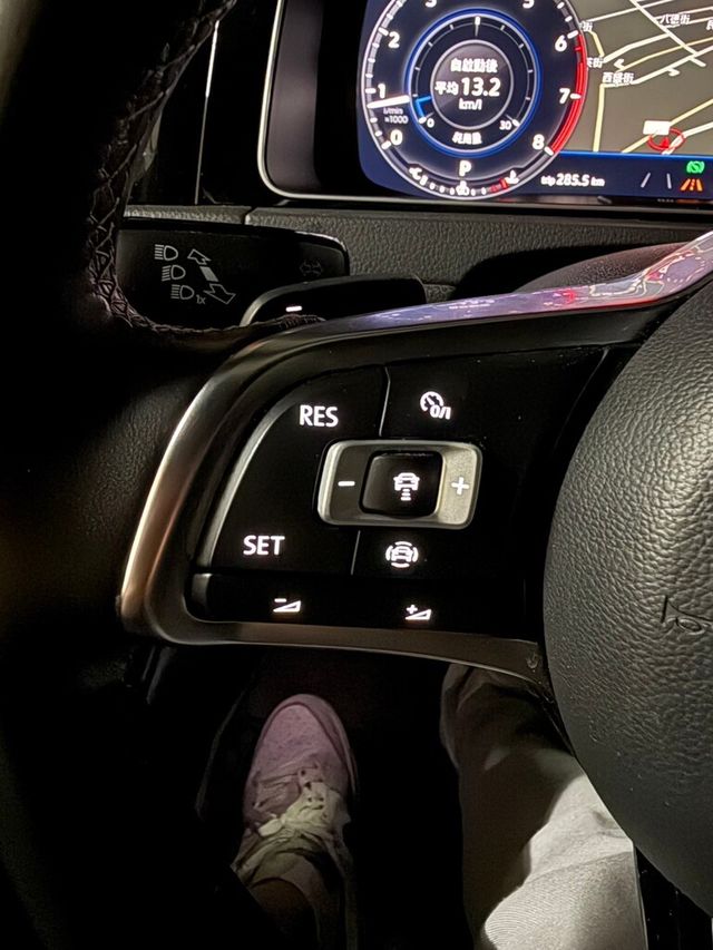 VOLKSWAGEN福斯 GOLF  第9張相片
