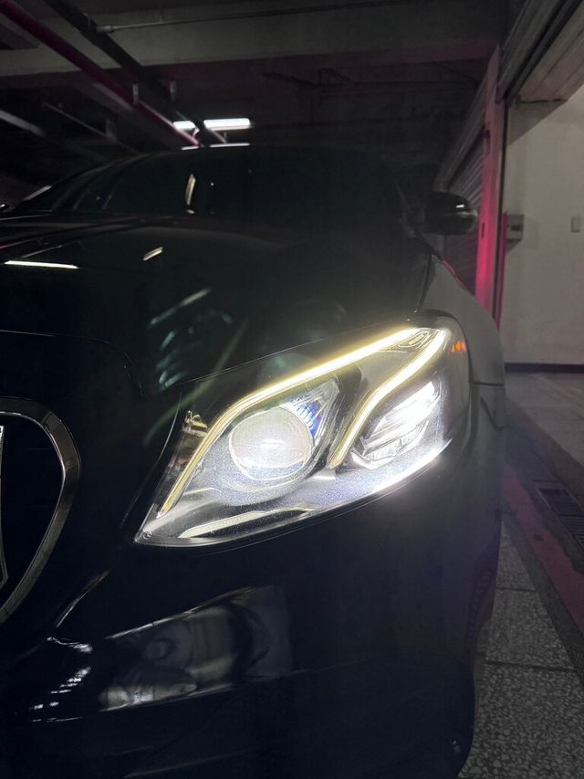 M-BENZ賓士 E300  第9張相片