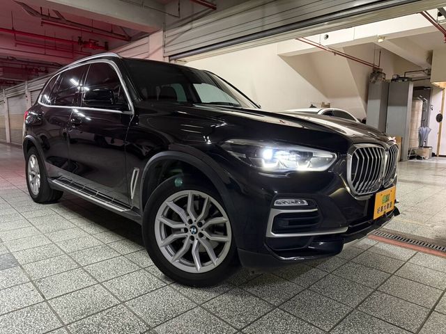 BMW寶馬 X5 XDRIVE25D  第1張相片