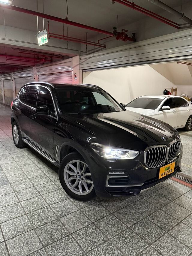 BMW寶馬 X5 XDRIVE25D  第2張相片