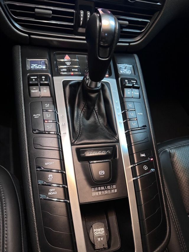 PORSCHE保時捷 MACAN  第29張相片